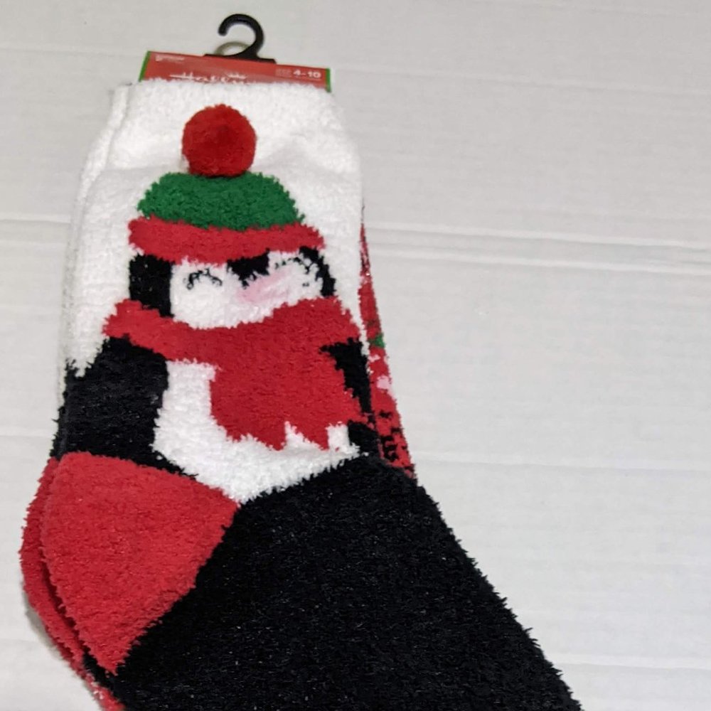 Hallmark Christmas Themed Fuzzy Lounge Sock Set